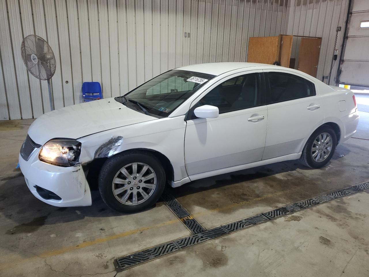 MITSUBISHI GALANT FE 2011
