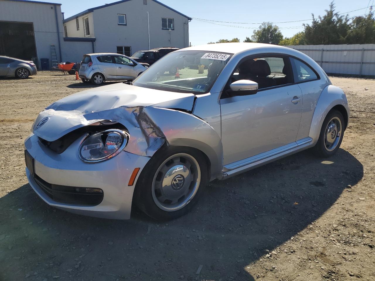 VOLKSWAGEN BEETLE 2012