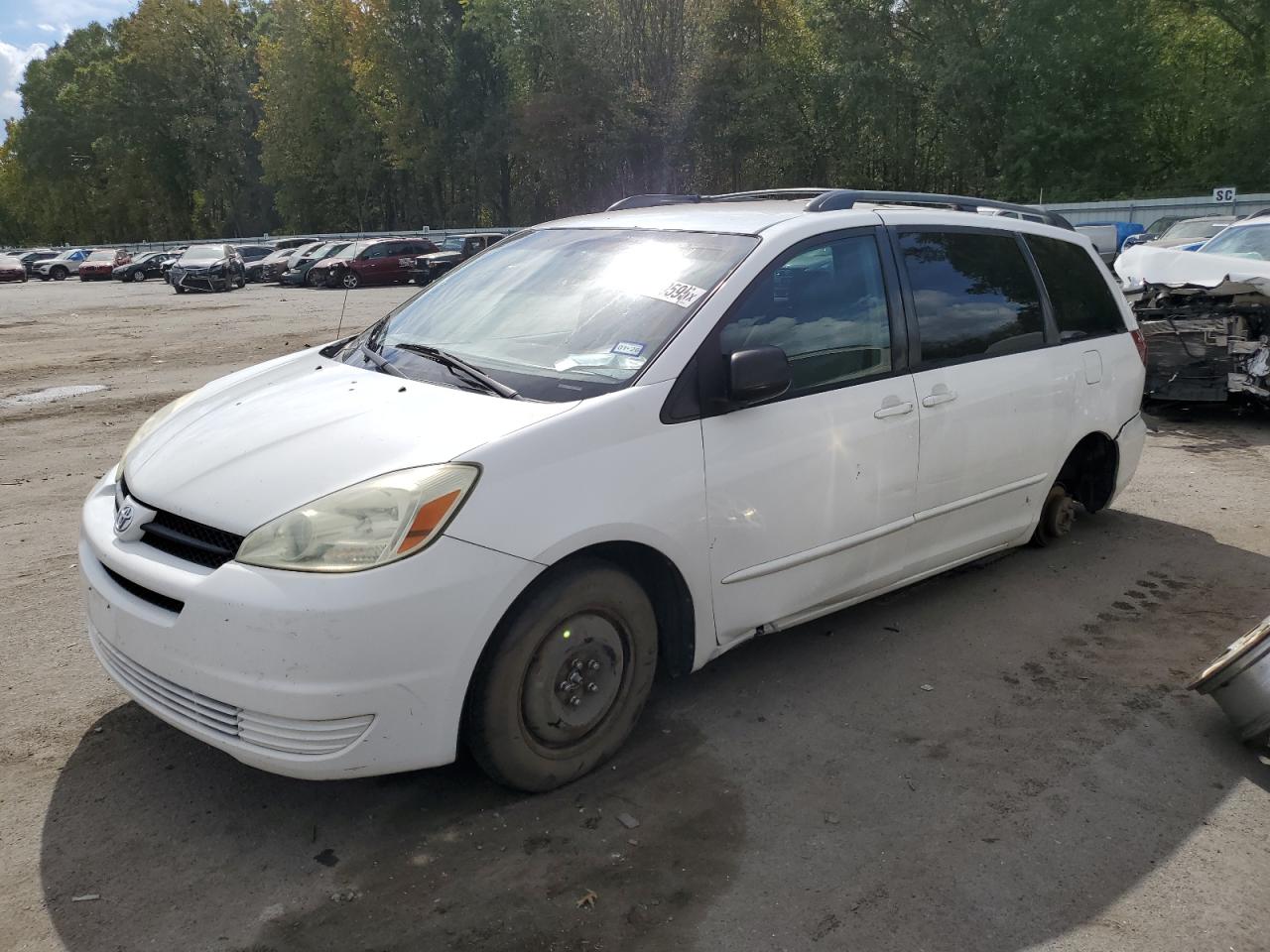 TOYOTA SIENNA CE 2004