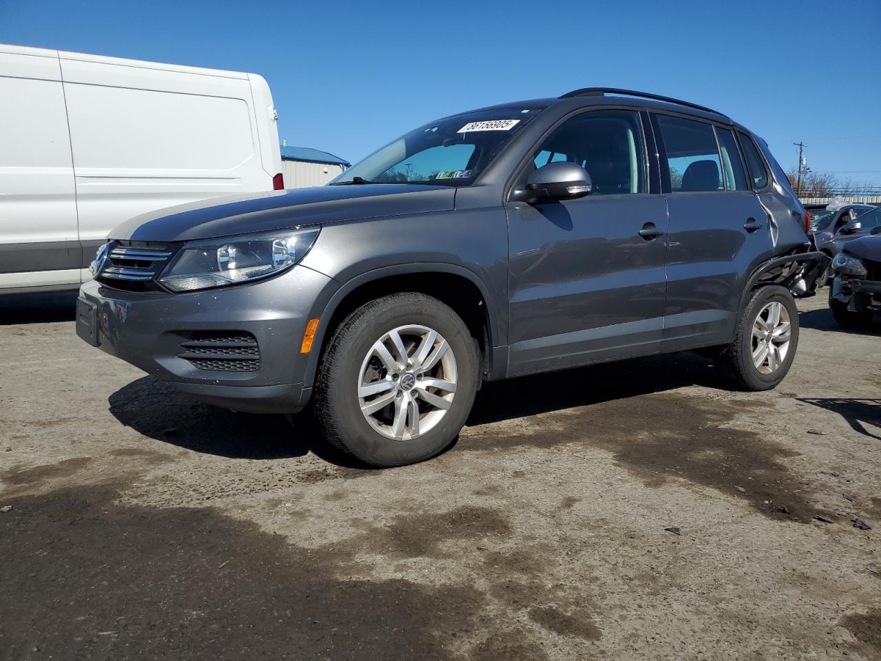 VOLKSWAGEN TIGUAN 2016