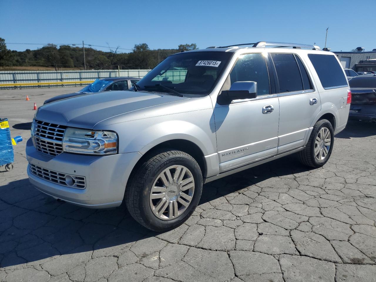 LINCOLN NAVIGATOR 2011