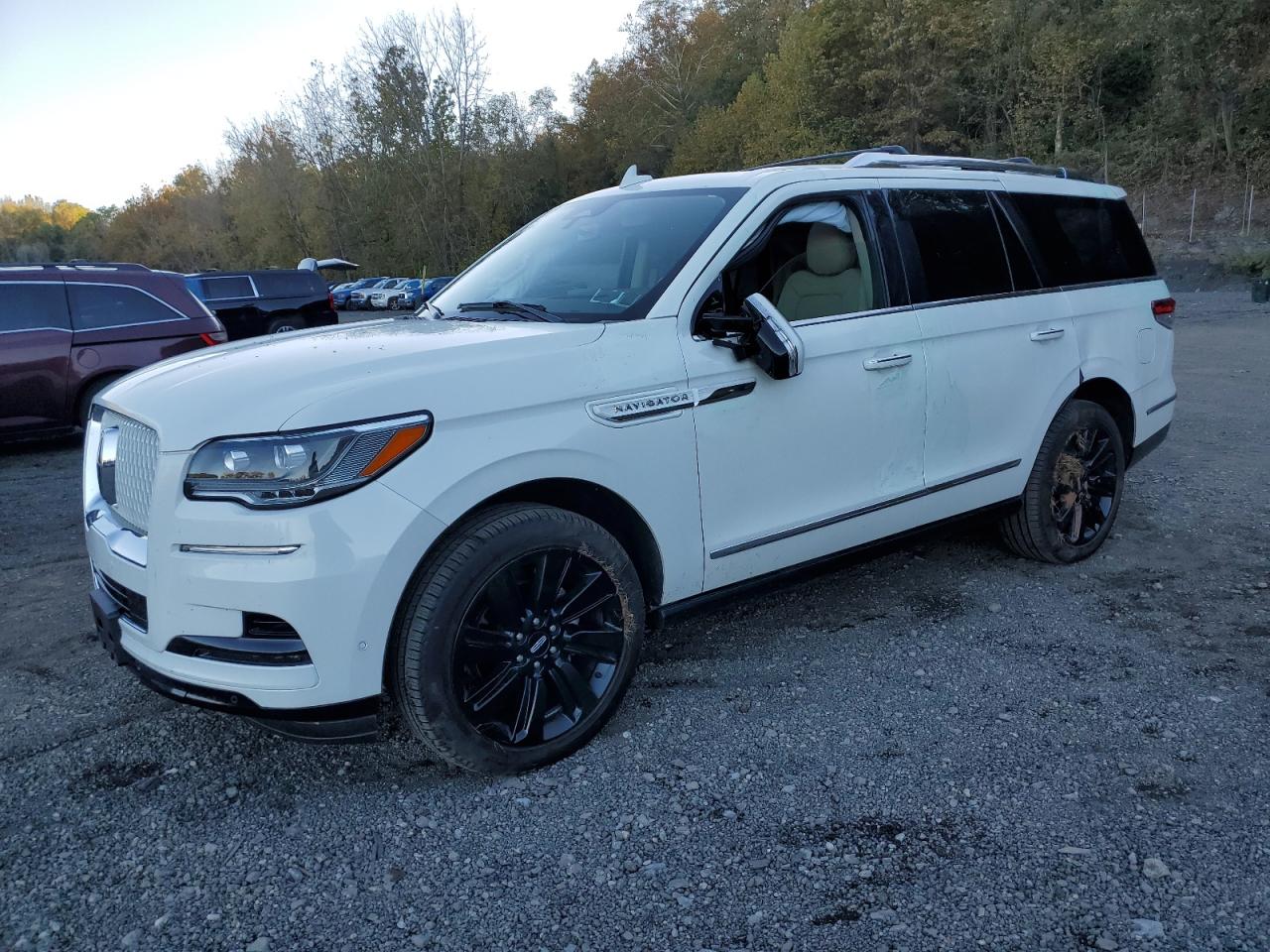 LINCOLN NAVIGATOR 2023