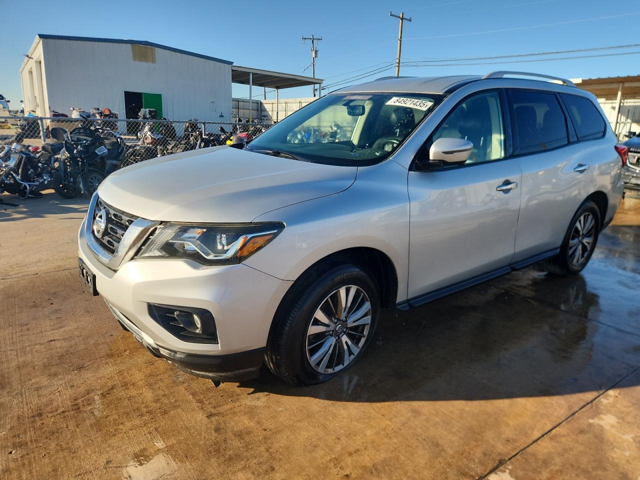 NISSAN PATHFINDER SL 2020