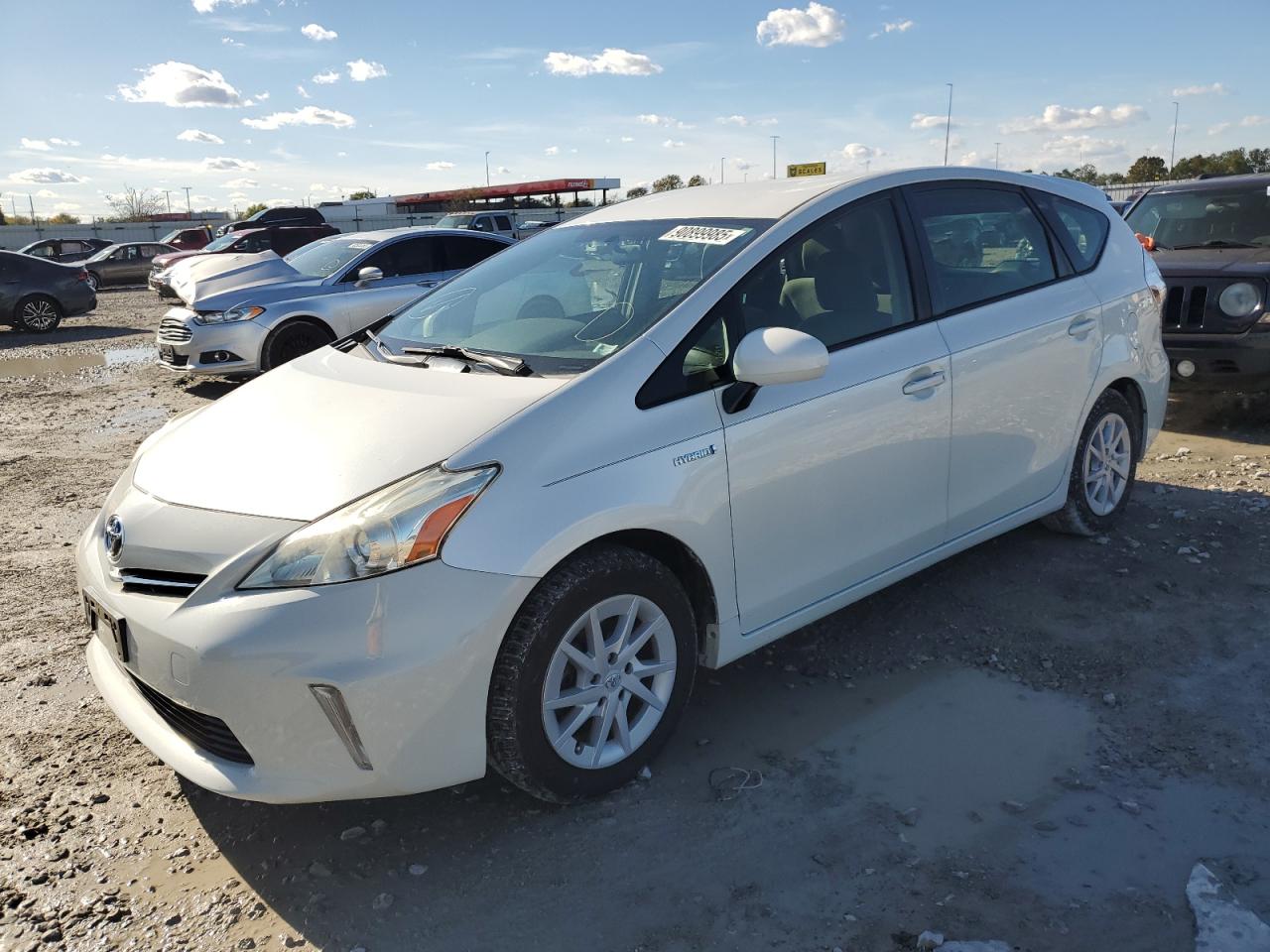 TOYOTA PRIUS V 2014