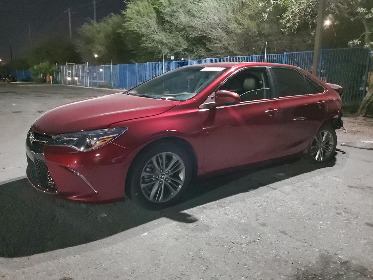 TOYOTA CAMRY LE 2016