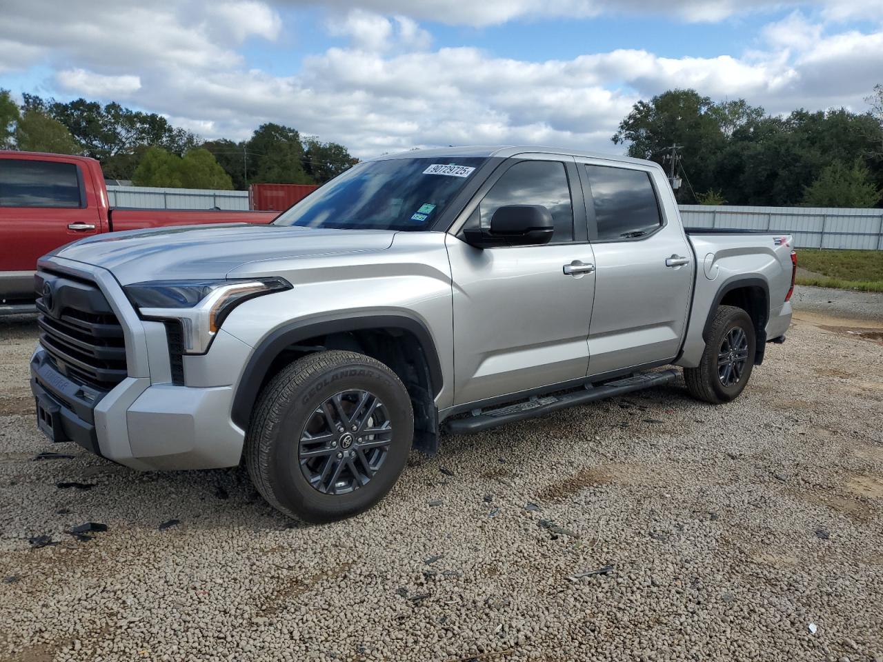 TOYOTA TUNDRA CRE 2025