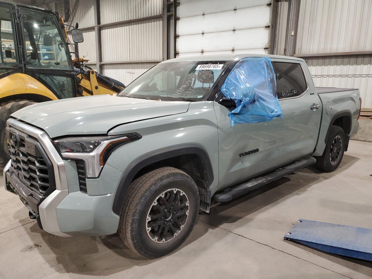 TOYOTA TUNDRA CRE 2023