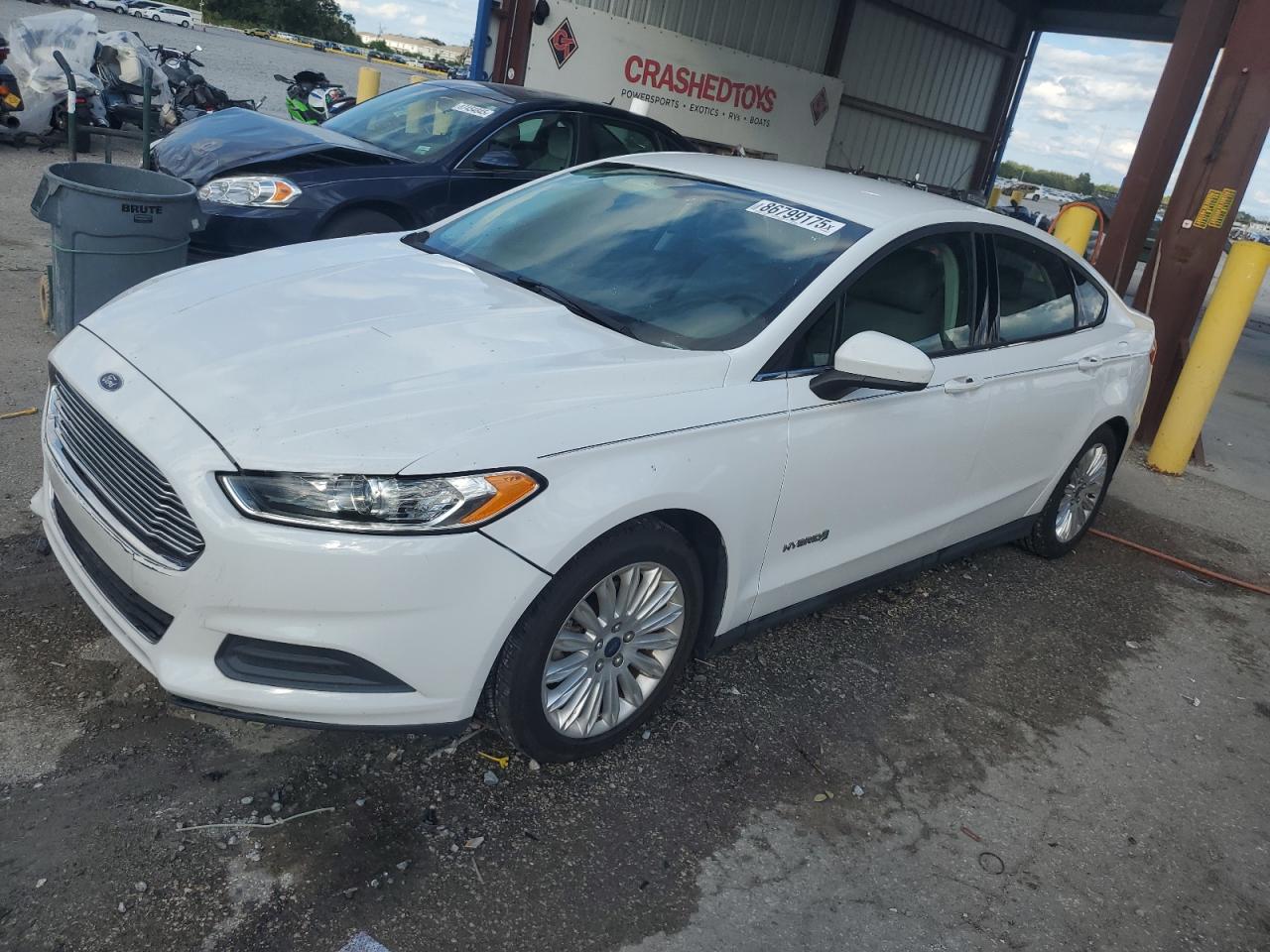 FORD FUSION S H 2016