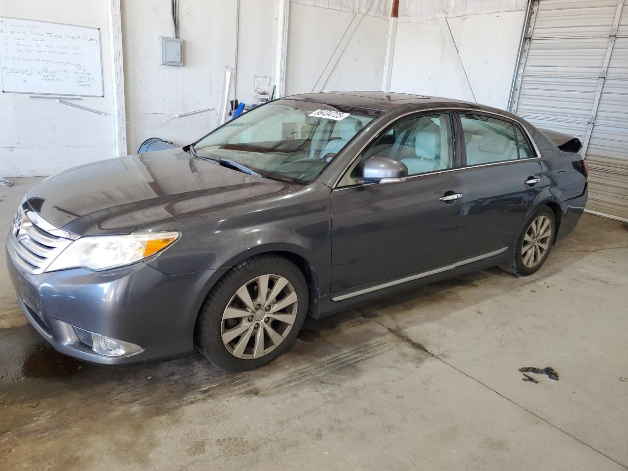 TOYOTA AVALON BAS 2011