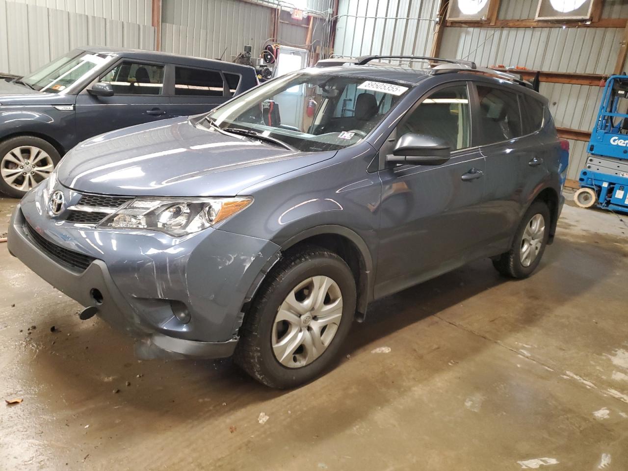 TOYOTA RAV4 LE 2014