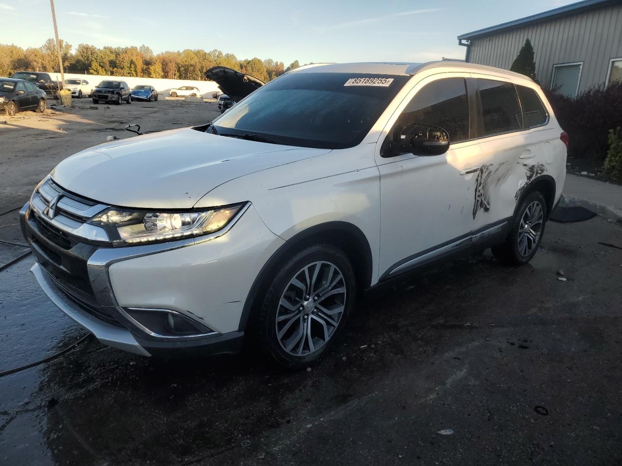MITSUBISHI OUTLANDER 2017