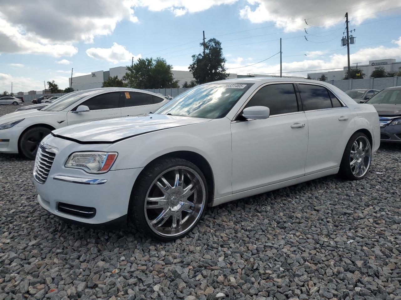 CHRYSLER 300 2013