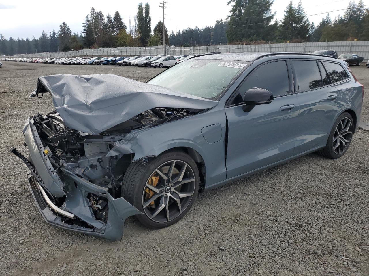 VOLVO V60 POLEST 2024
