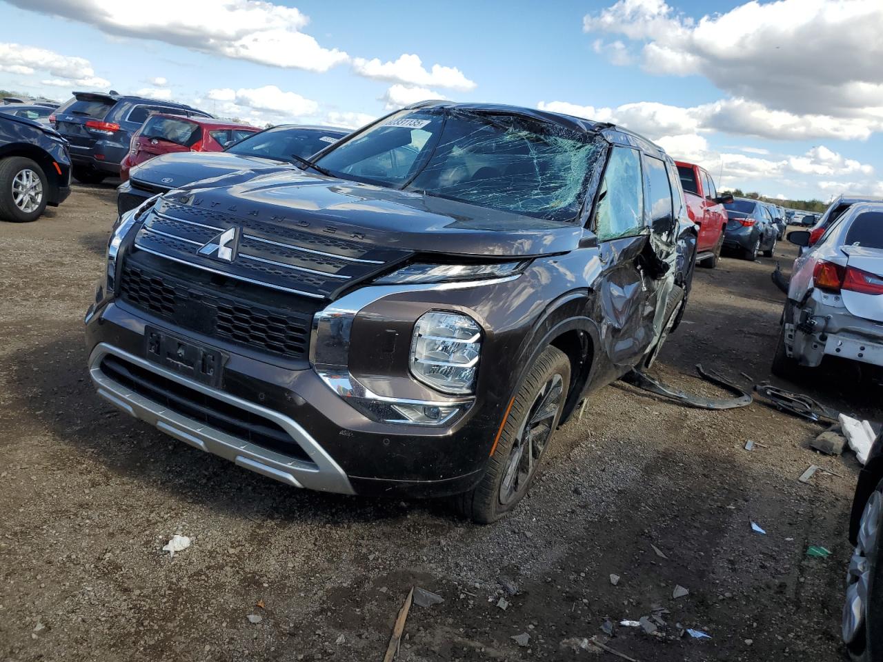 MITSUBISHI OUTLANDER 2022
