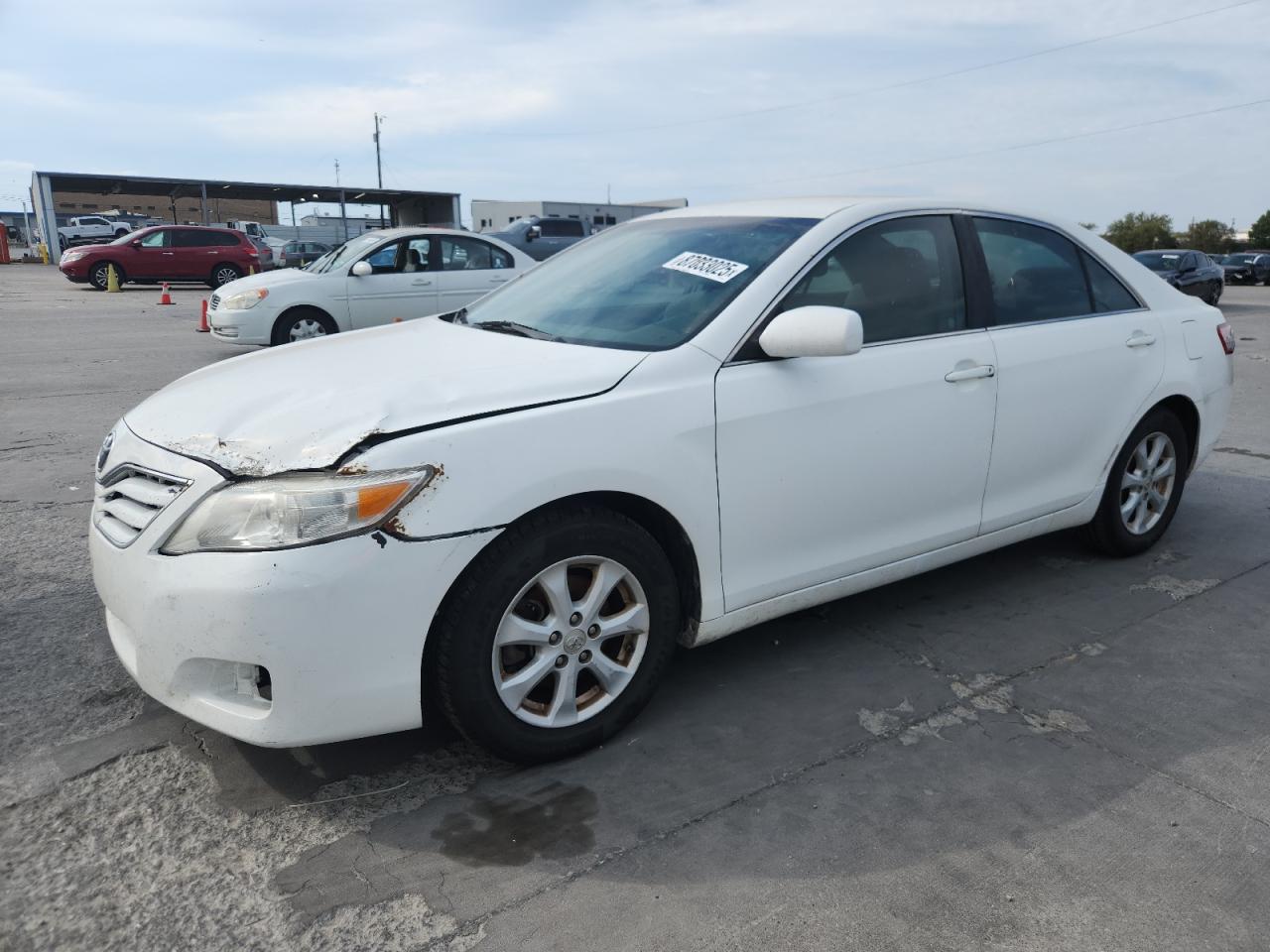 TOYOTA CAMRY LE 2011