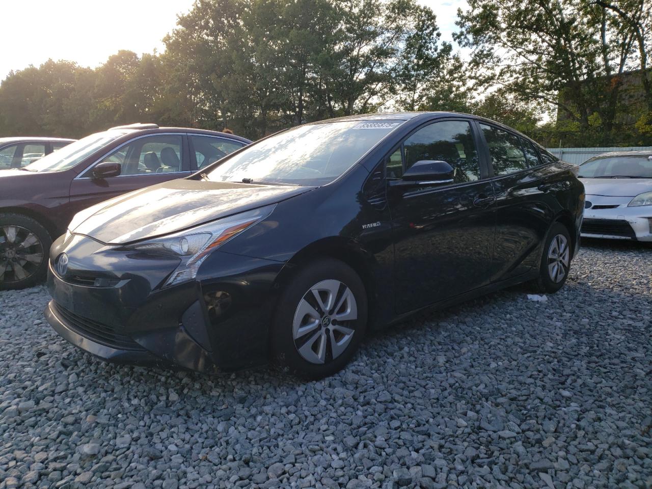 TOYOTA PRIUS 2017