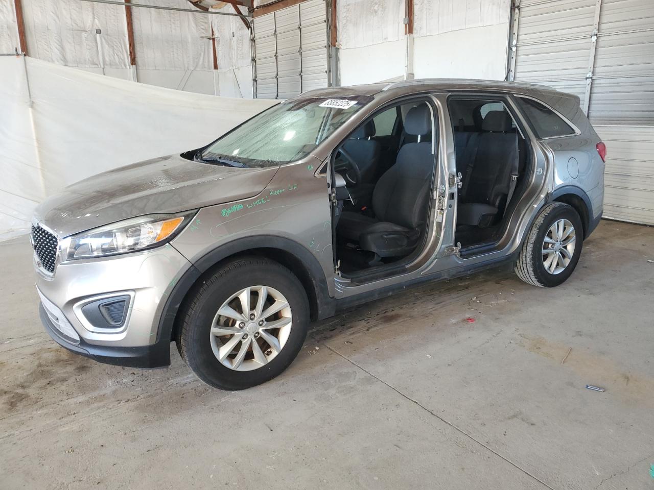 KIA SORENTO LX 2016
