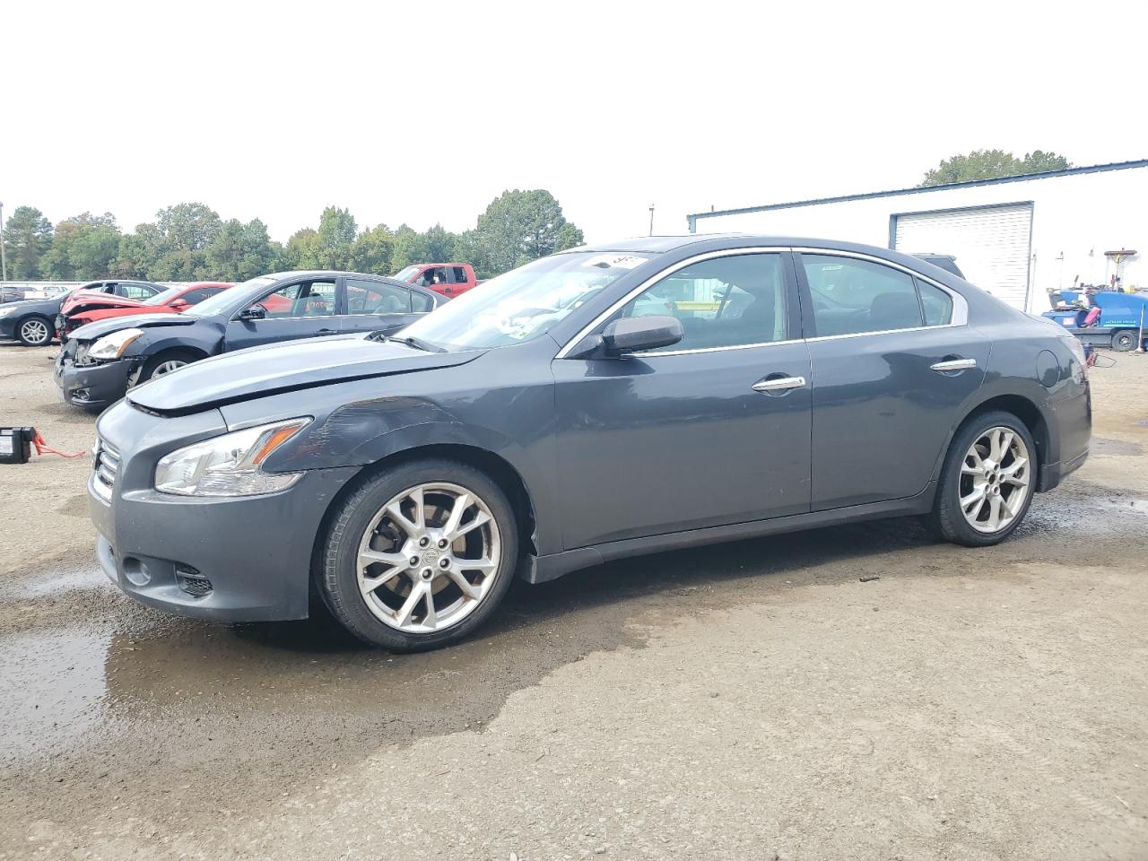 NISSAN MAXIMA 2013