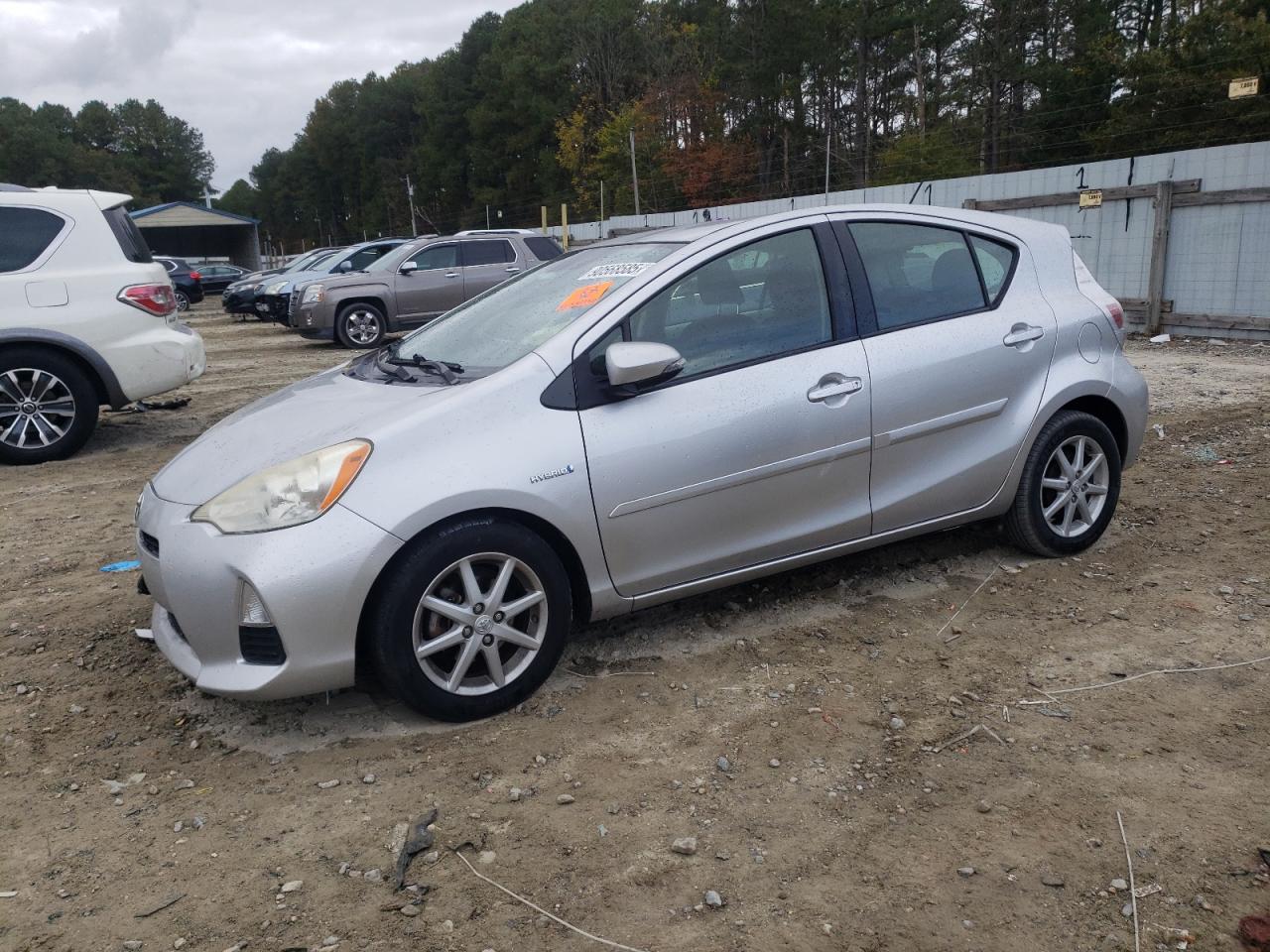 TOYOTA PRIUS C 2013