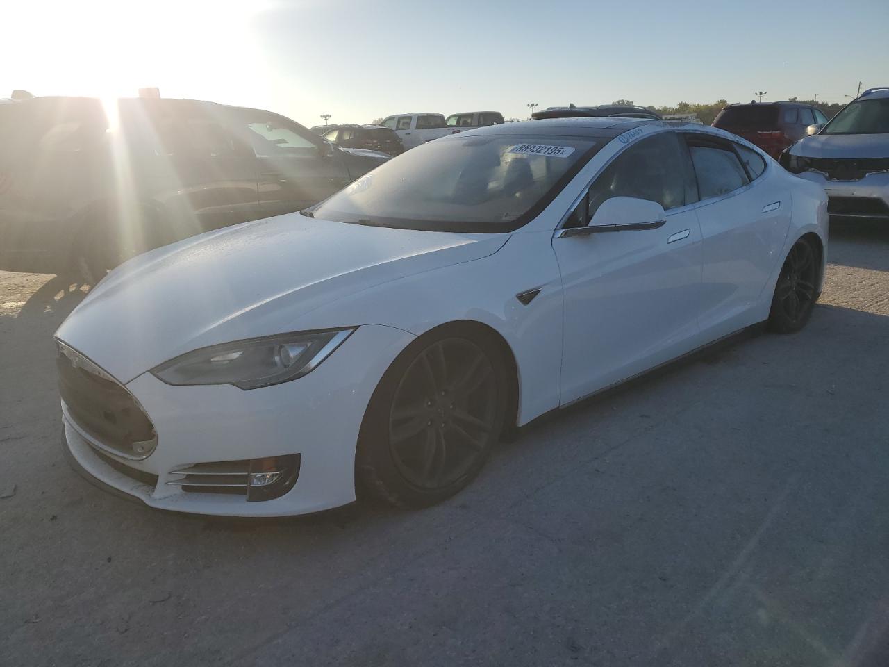 TESLA MODEL S 2013