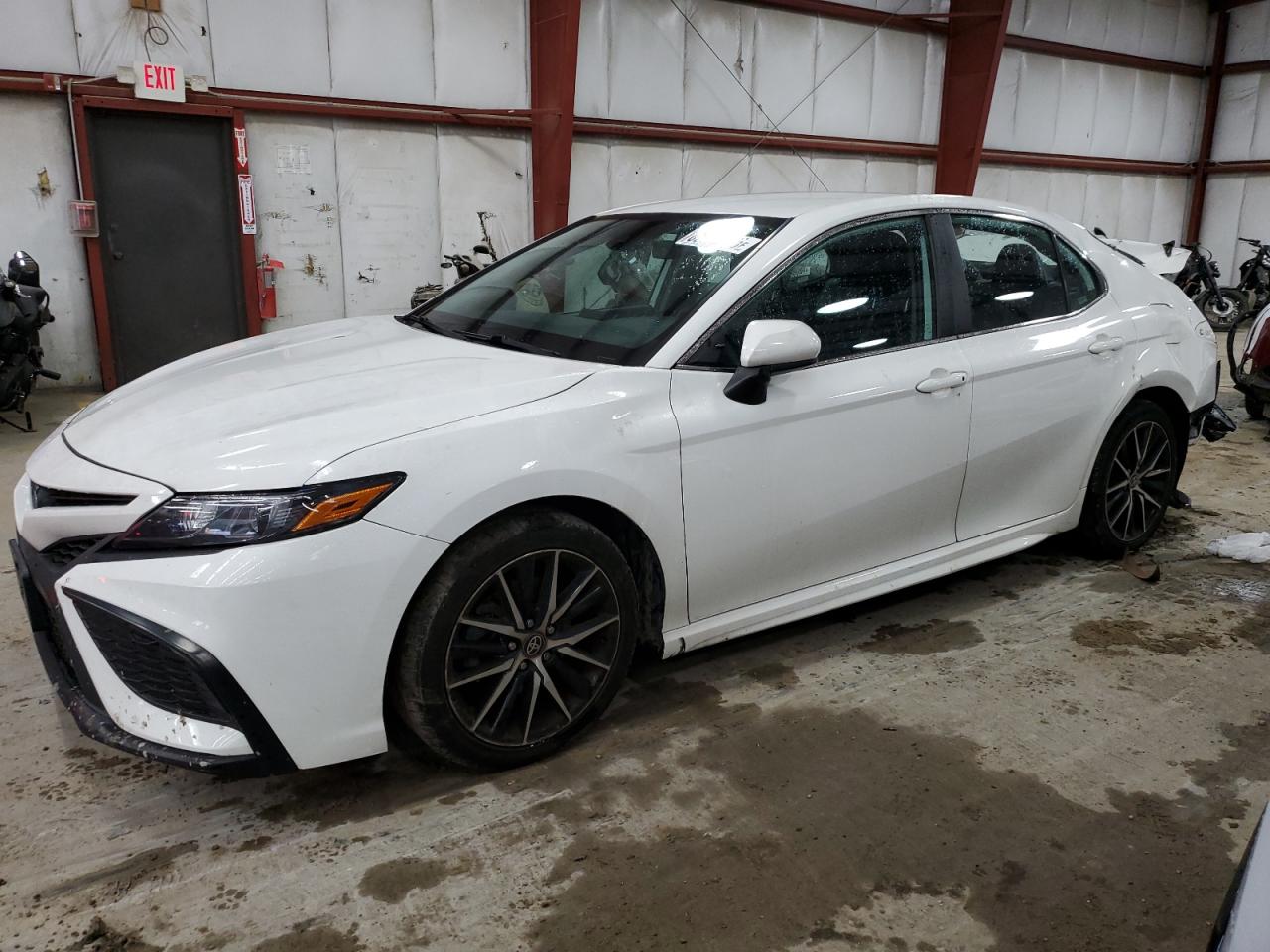TOYOTA CAMRY SE 2021