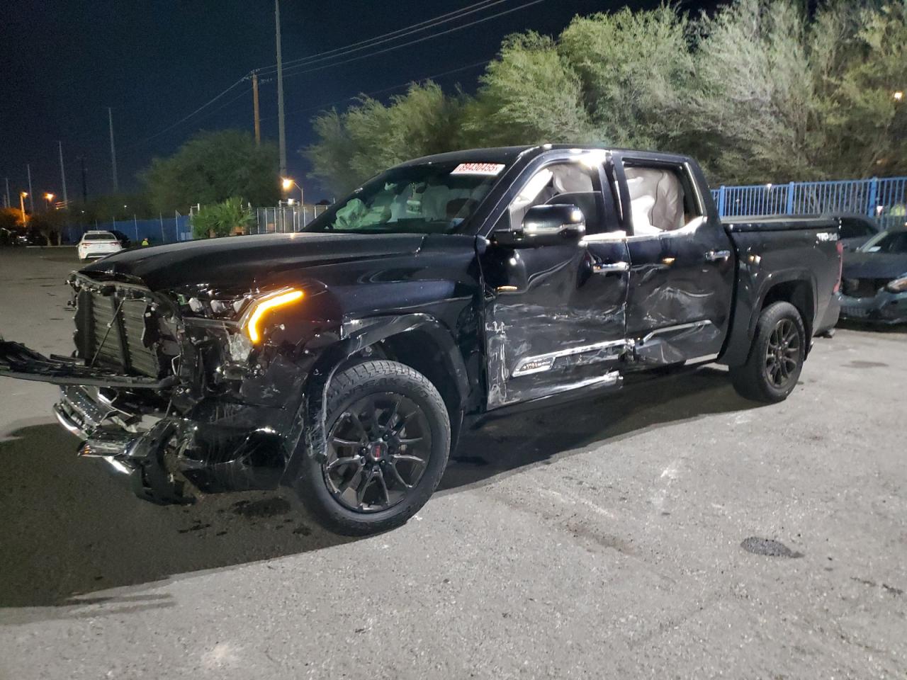 TOYOTA TUNDRA CRE 2024
