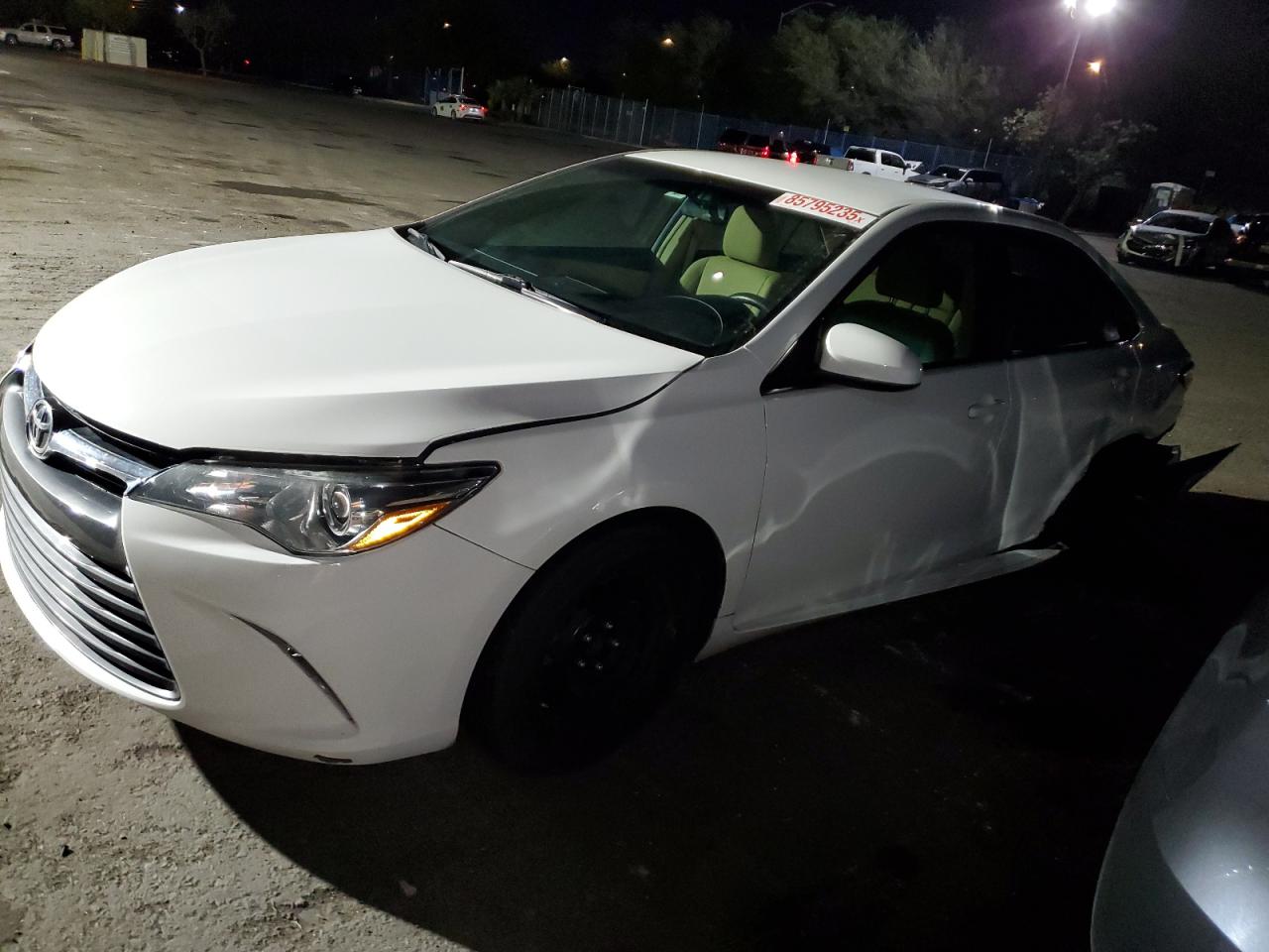 TOYOTA CAMRY LE 2015