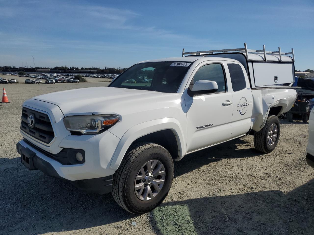 TOYOTA TACOMA ACC 2017