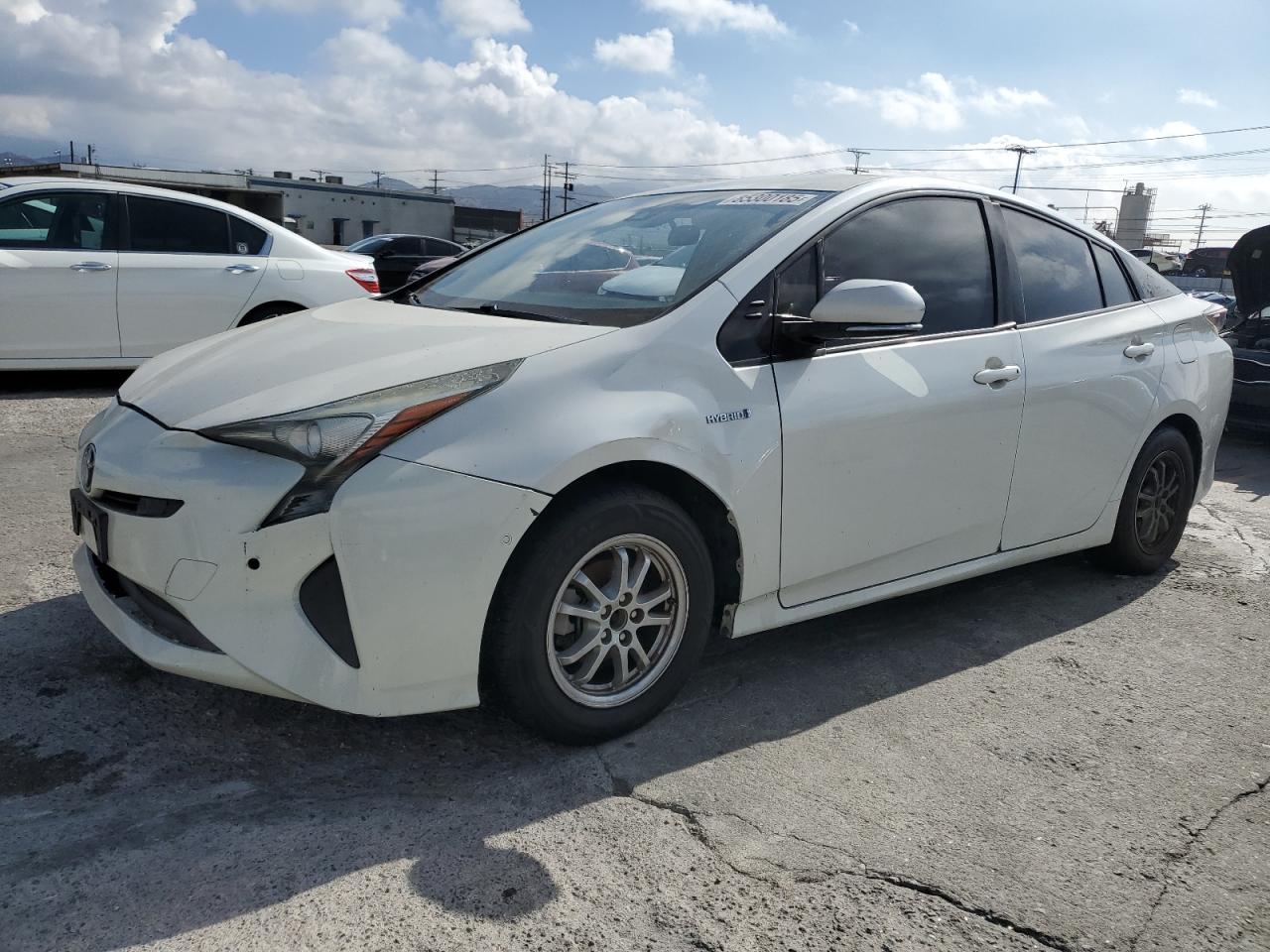 TOYOTA PRIUS 2018