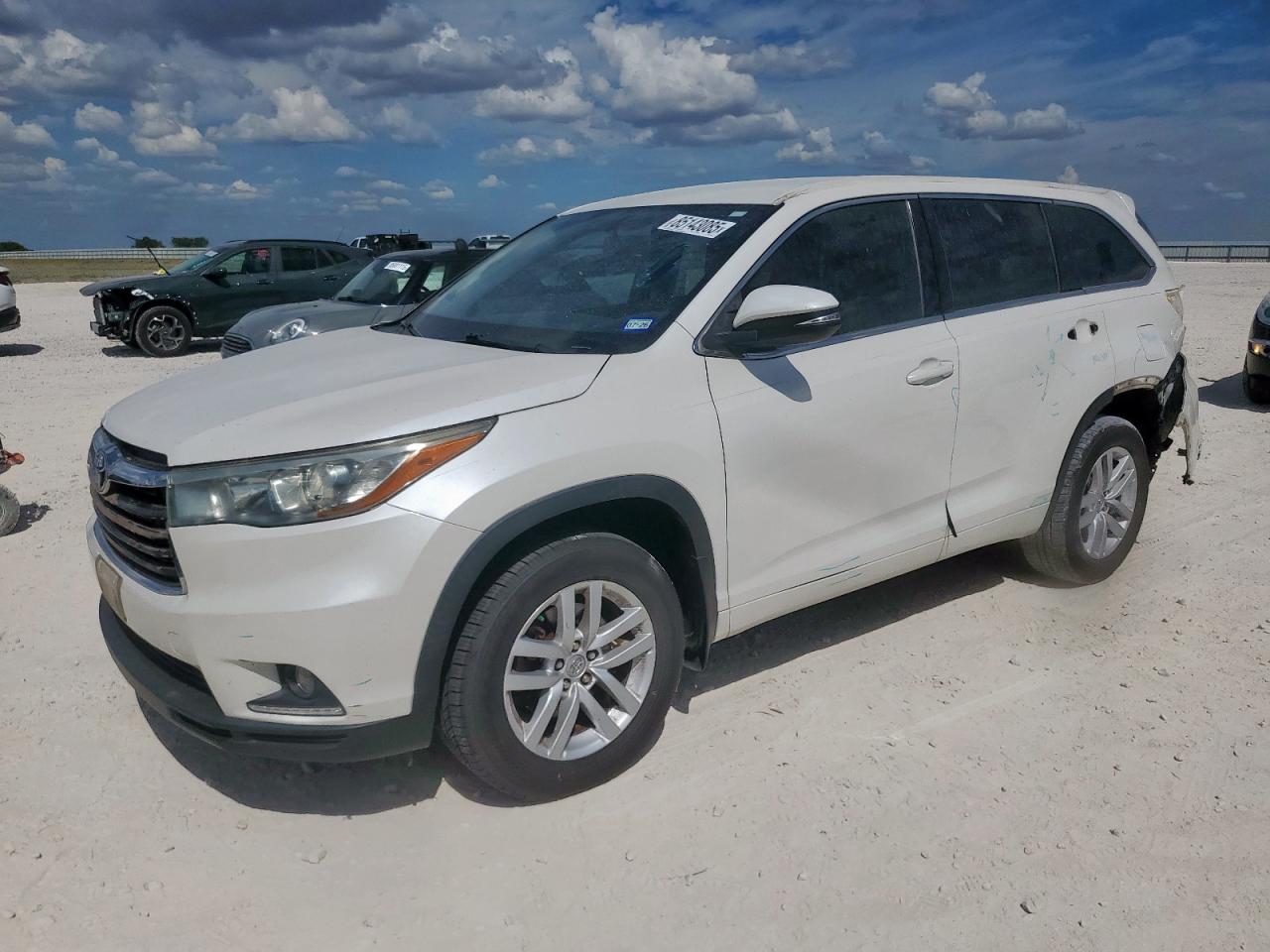 TOYOTA HIGHLANDER 2015