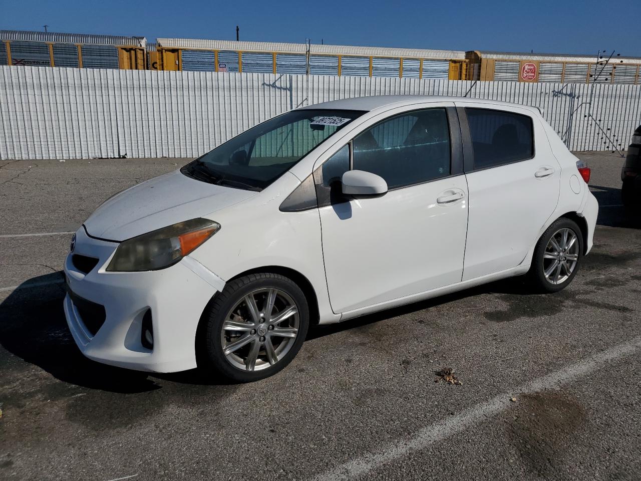 TOYOTA YARIS 2012