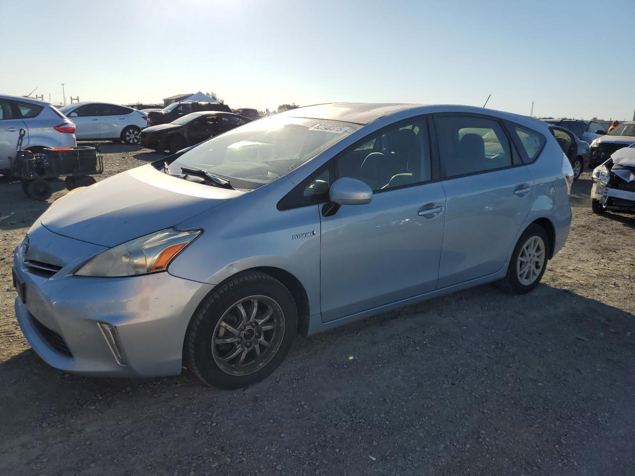 TOYOTA PRIUS V 2012