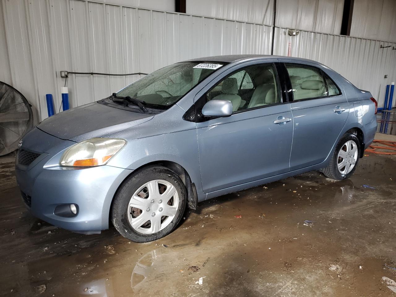 TOYOTA YARIS 2010