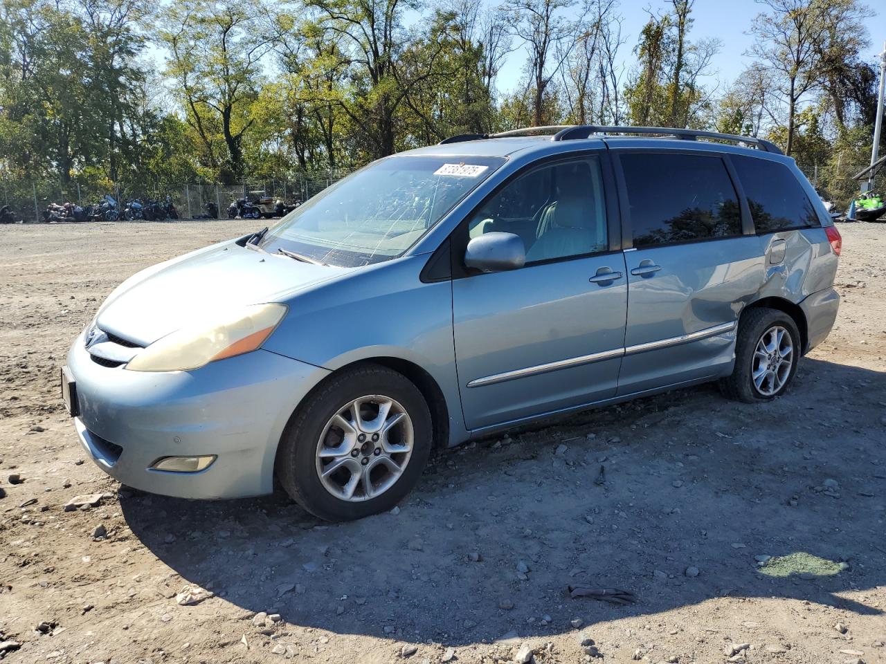 TOYOTA SIENNA XLE 2006