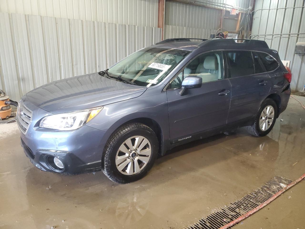 SUBARU OUTBACK 2. 2015