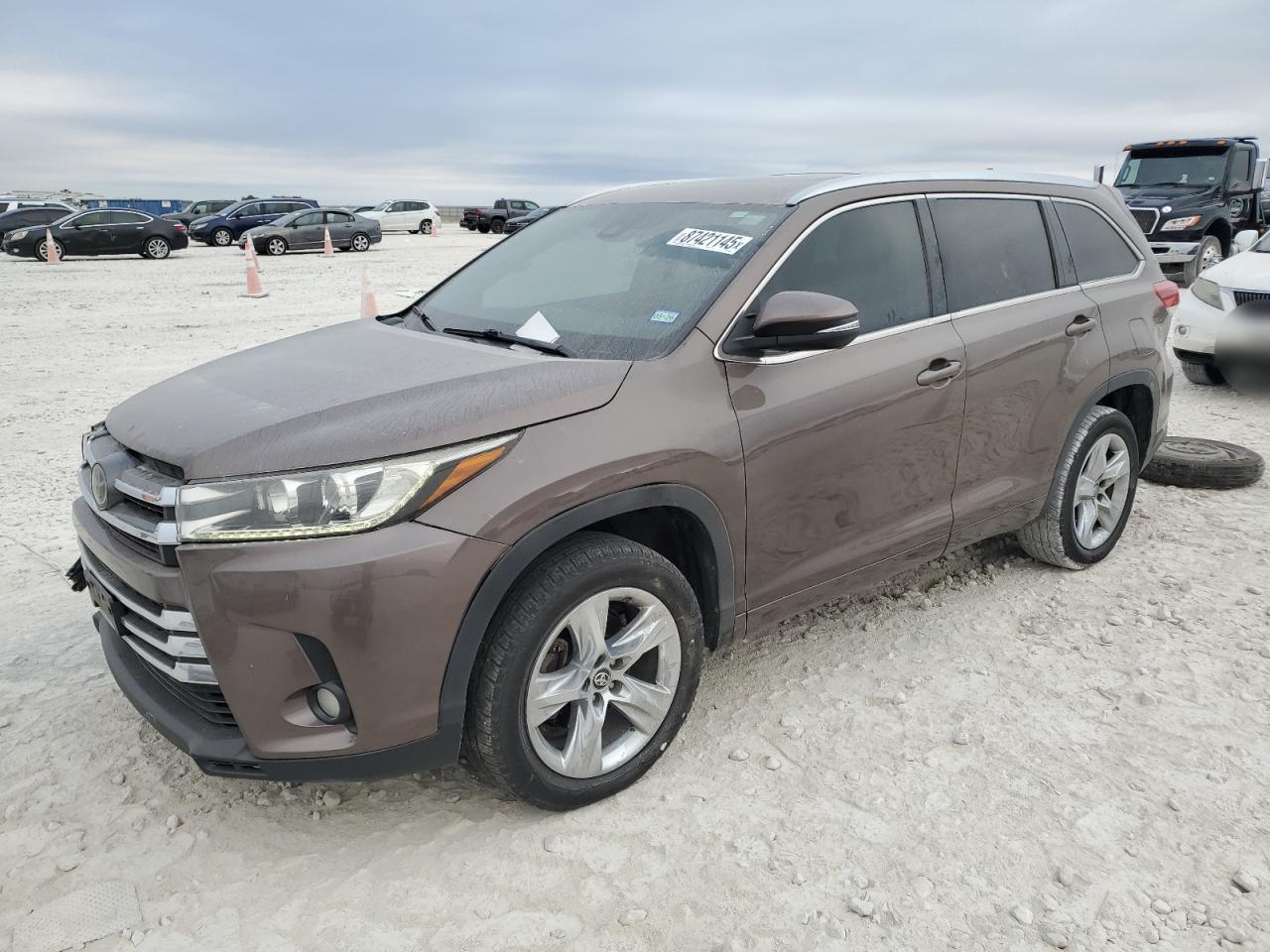 TOYOTA HIGHLANDER 2017