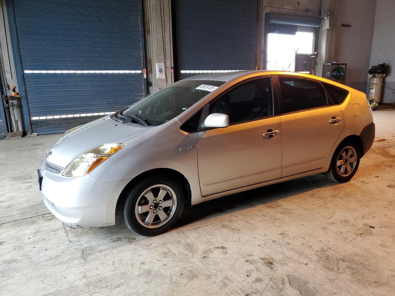 TOYOTA PRIUS 2021