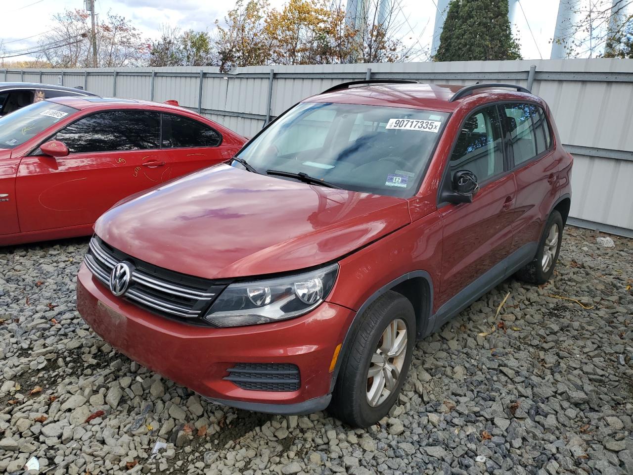 VOLKSWAGEN TIGUAN S 2015