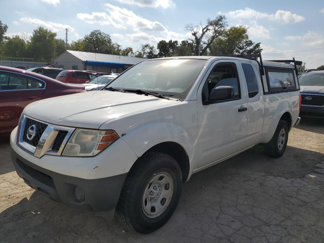 NISSAN FRONTIER 2015