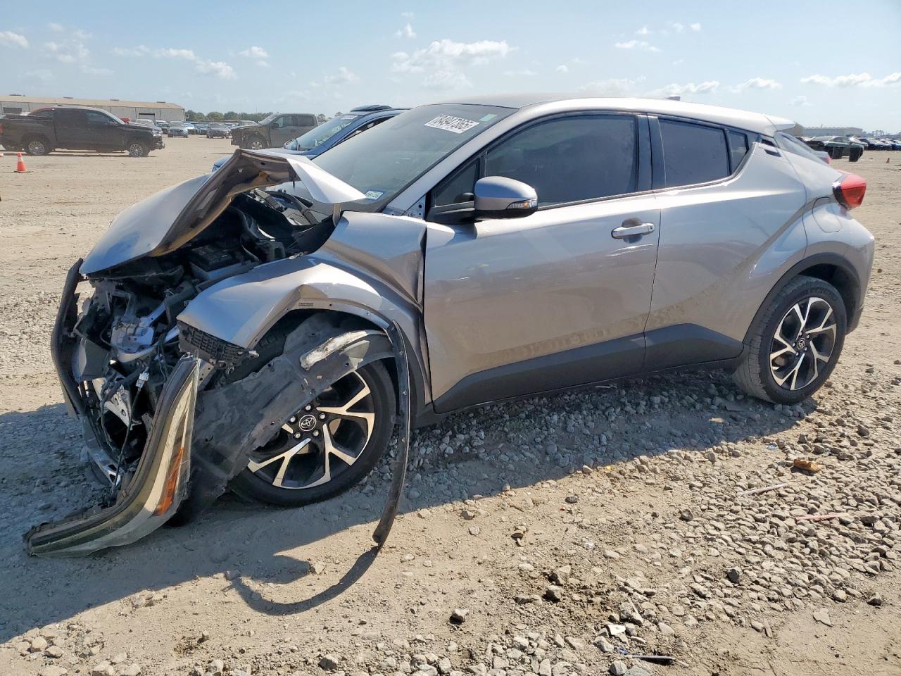 TOYOTA C-HR XLE 2018