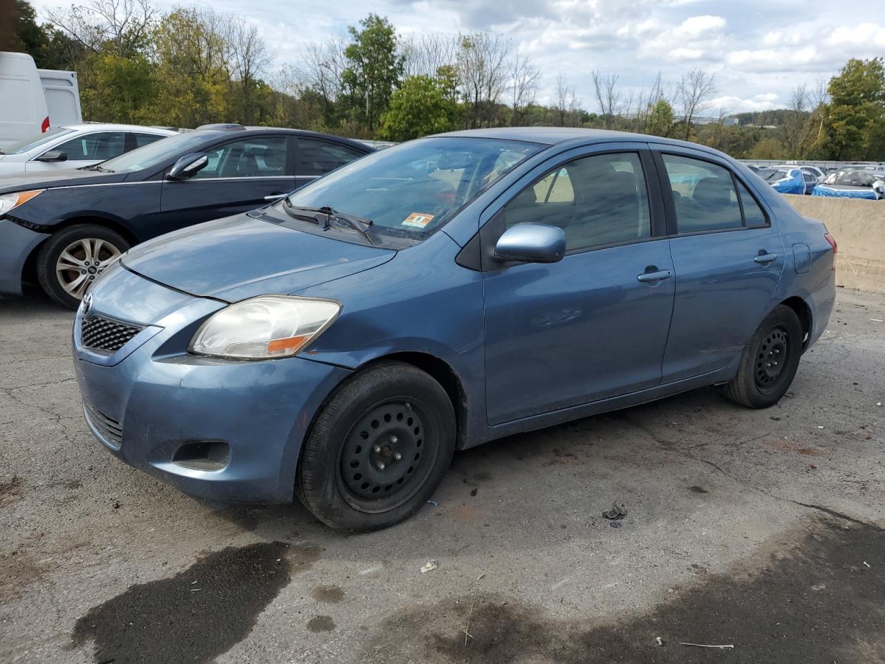 TOYOTA YARIS 2012