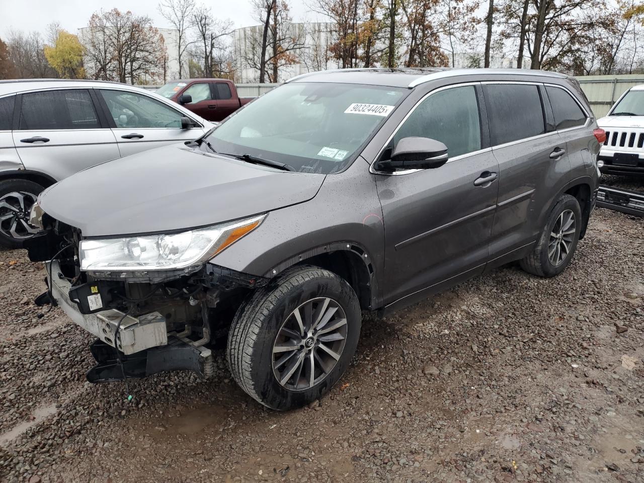TOYOTA HIGHLANDER 2018