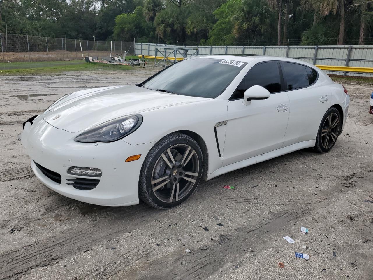 PORSCHE PANAMERA 2 2013