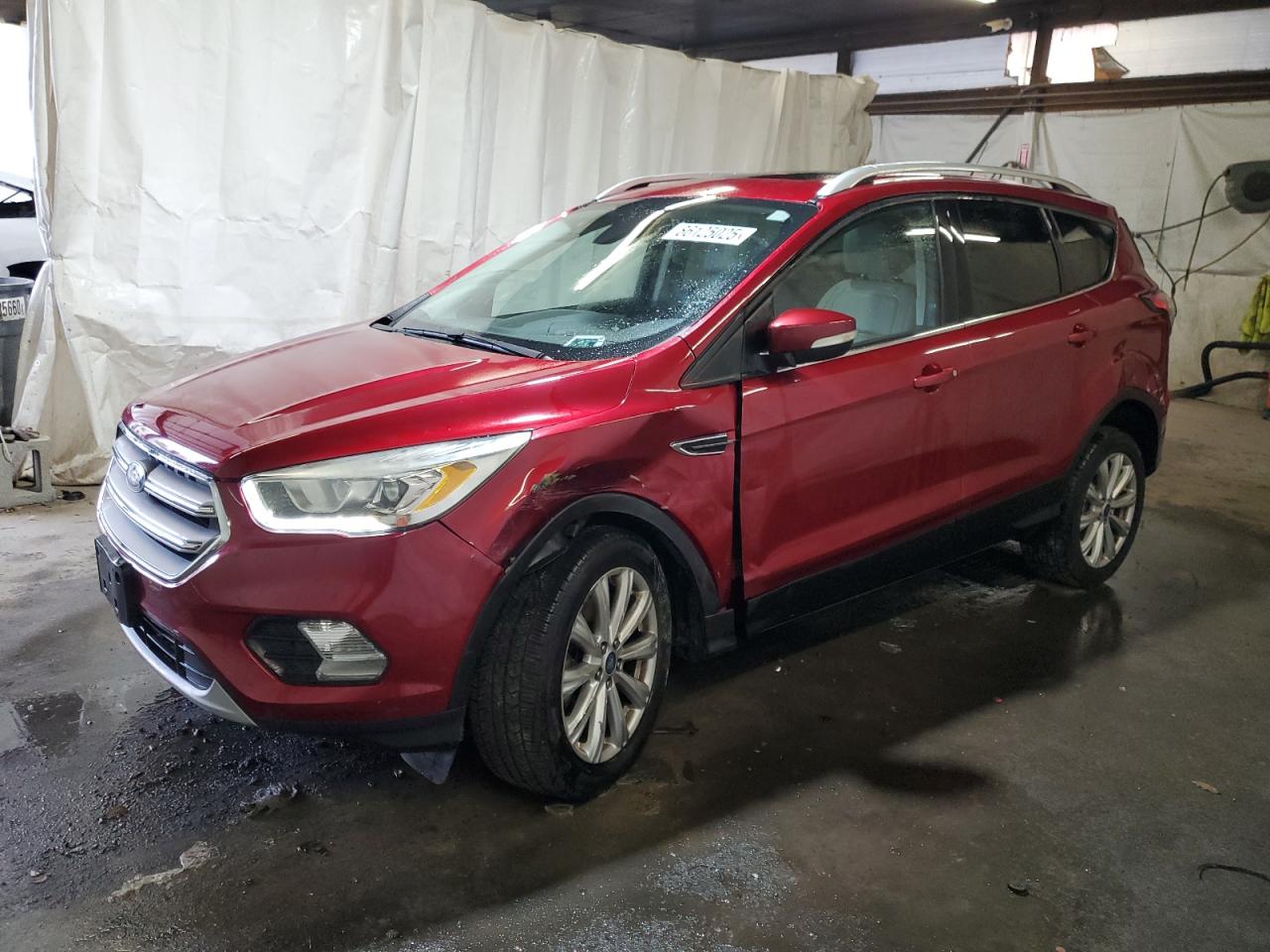 FORD ESCAPE TIT 2017