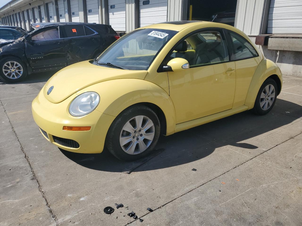 VOLKSWAGEN NEW BEETLE S 2009