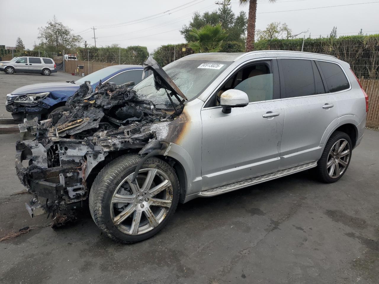 VOLVO XC90 T6 2016