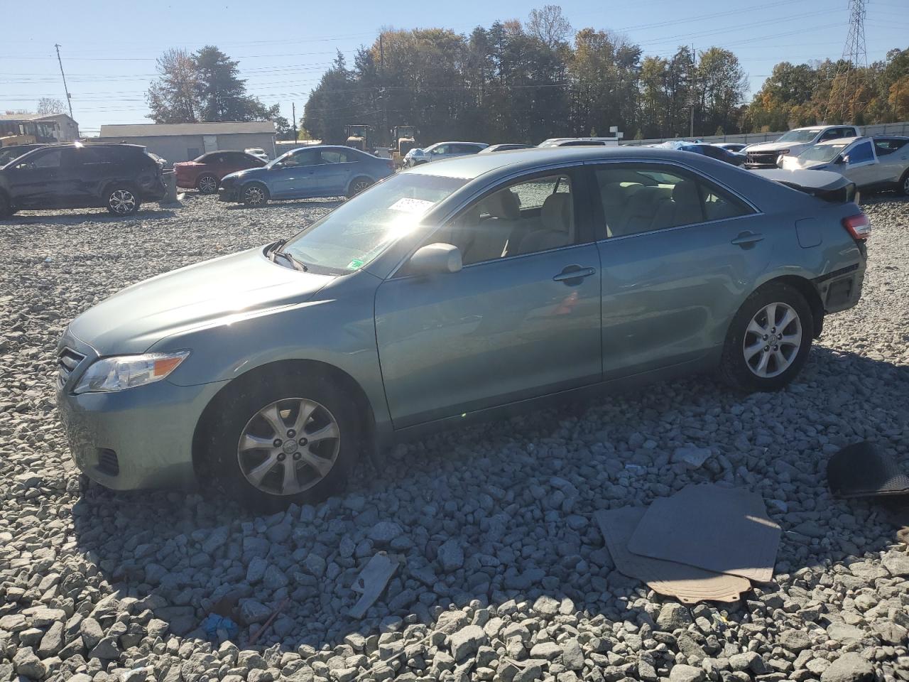TOYOTA CAMRY 2011