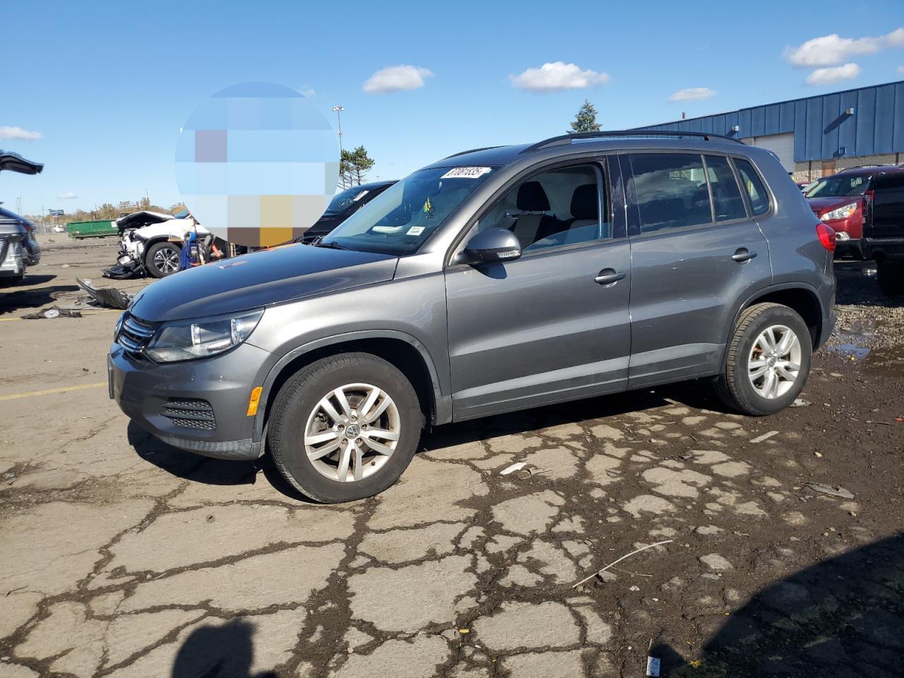 VOLKSWAGEN TIGUAN S 2016