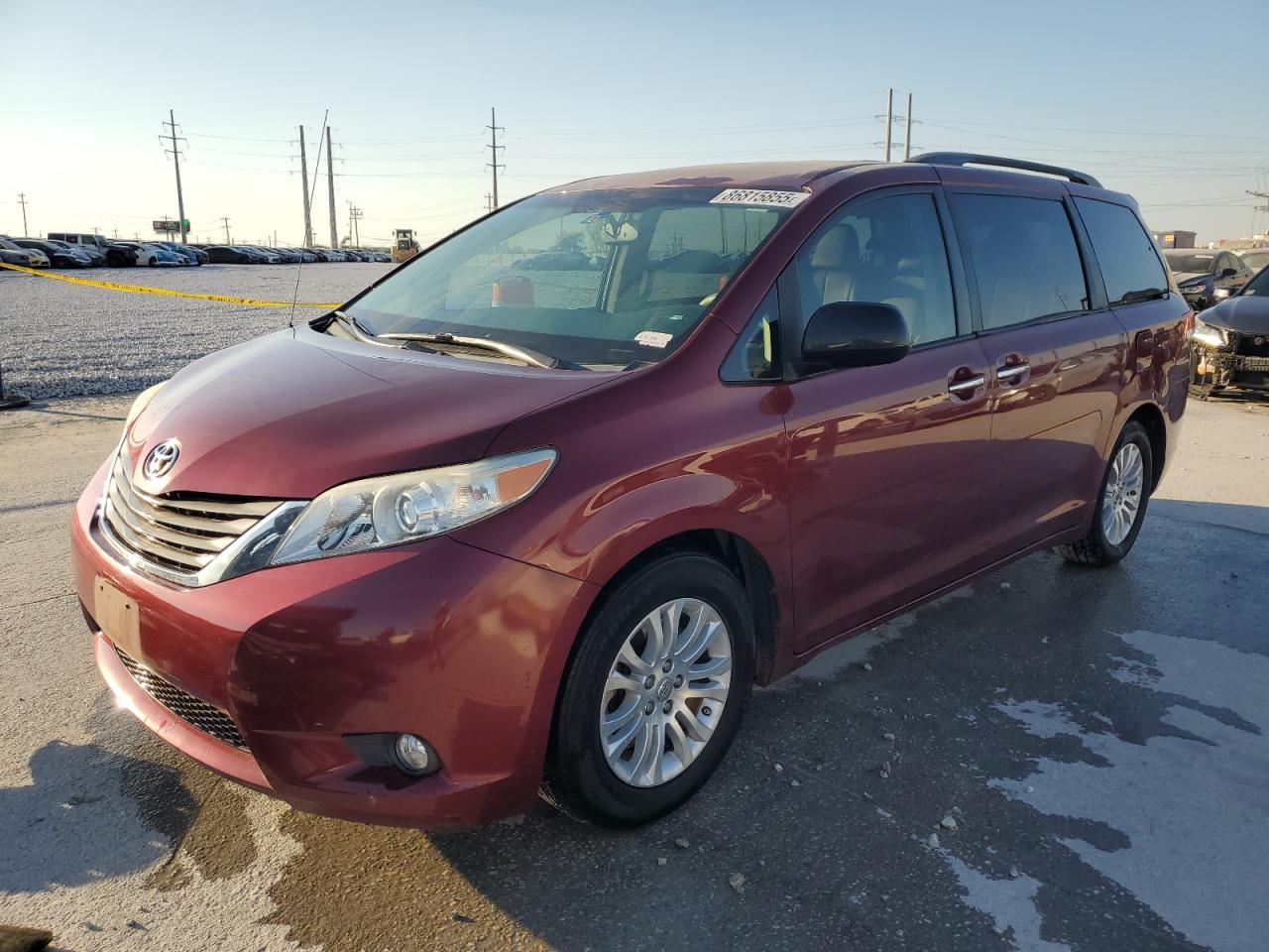 TOYOTA SIENNA XLE 2012