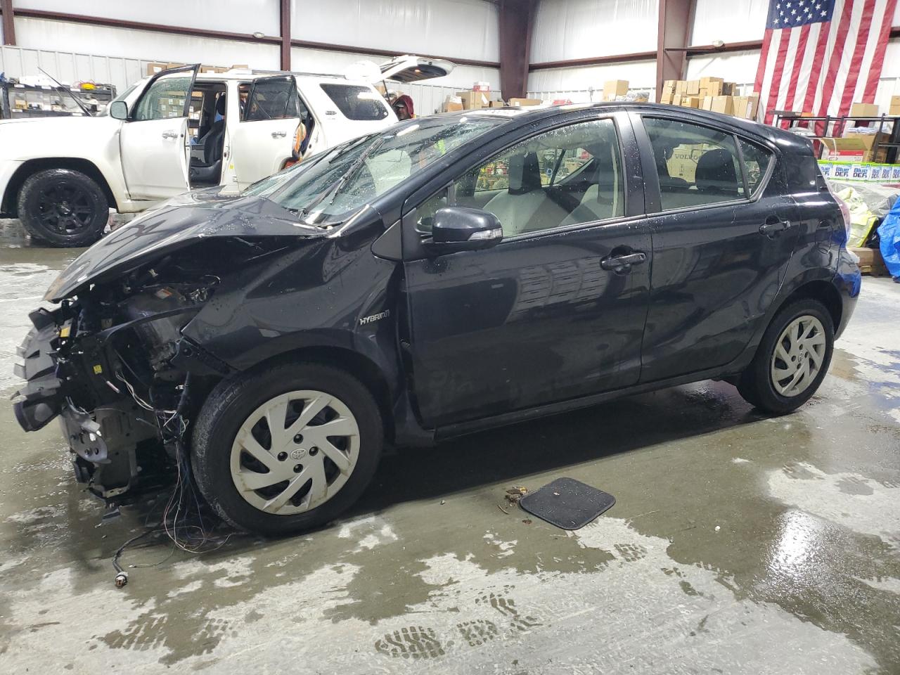 TOYOTA PRIUS C 2015